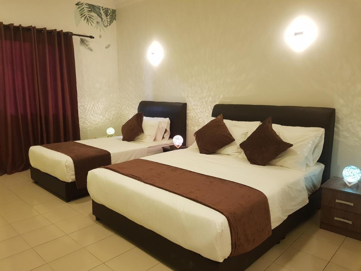 Pangkor Holiday Resort Kampong Sungai Udang Exterior photo