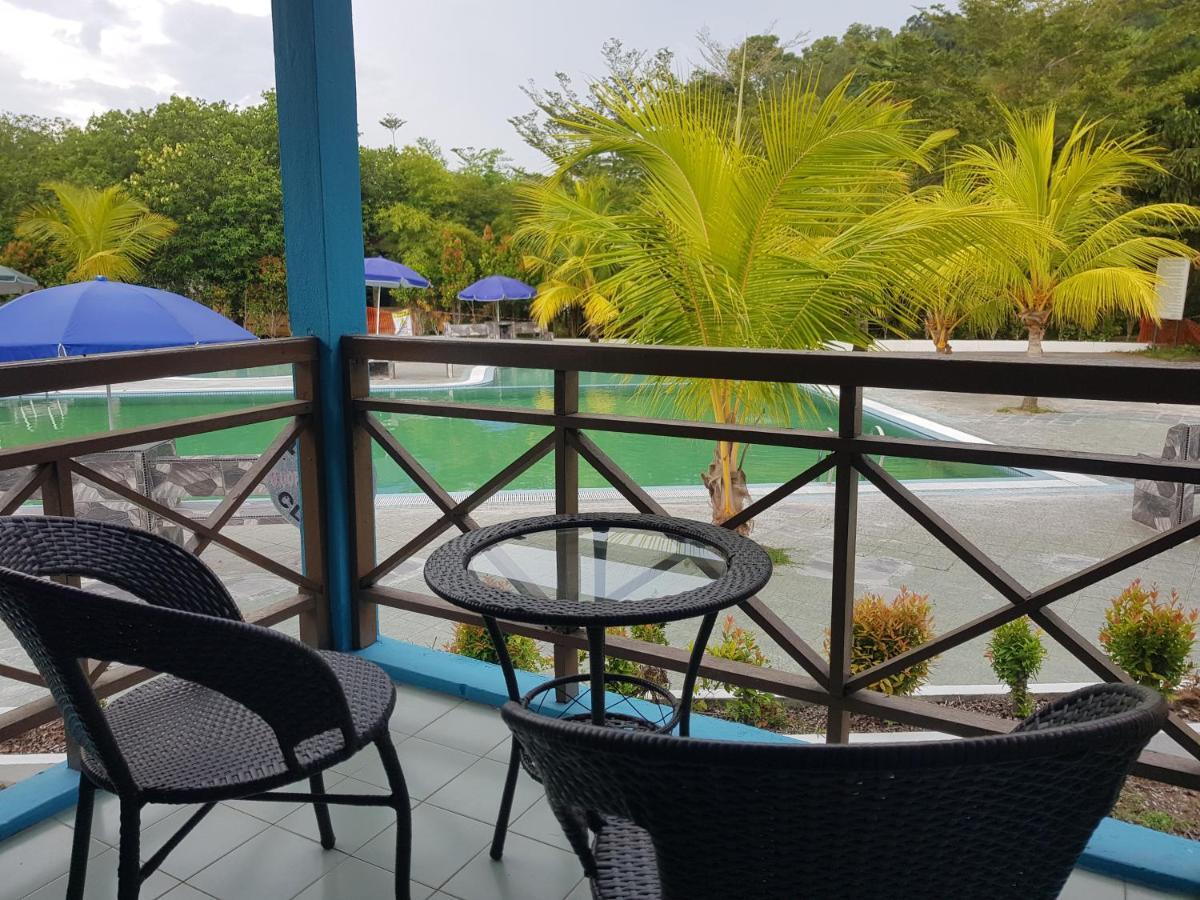 Pangkor Holiday Resort Kampong Sungai Udang Exterior photo